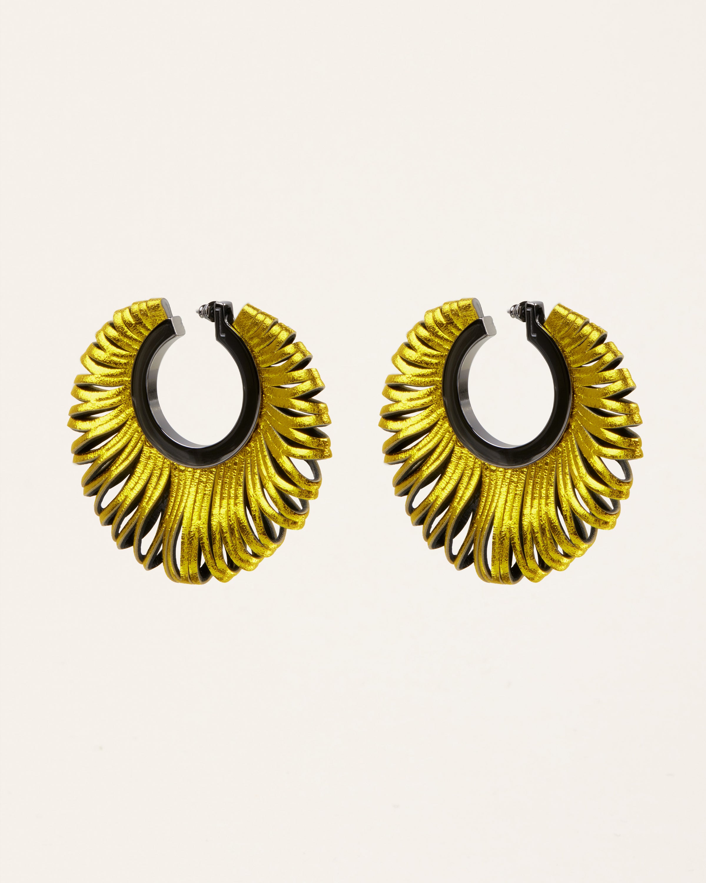 Revolve Mustard