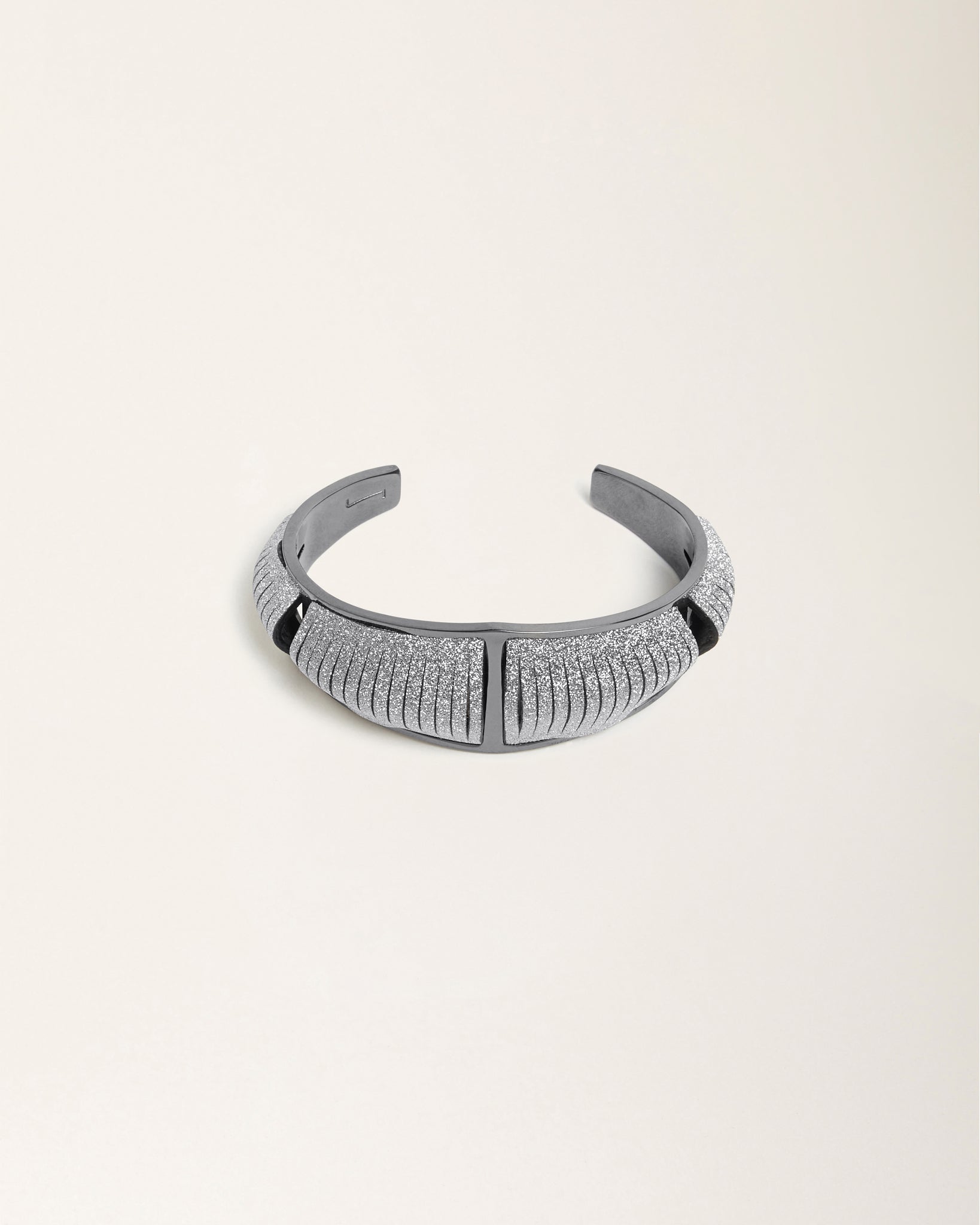 Tetra Crystal Silver