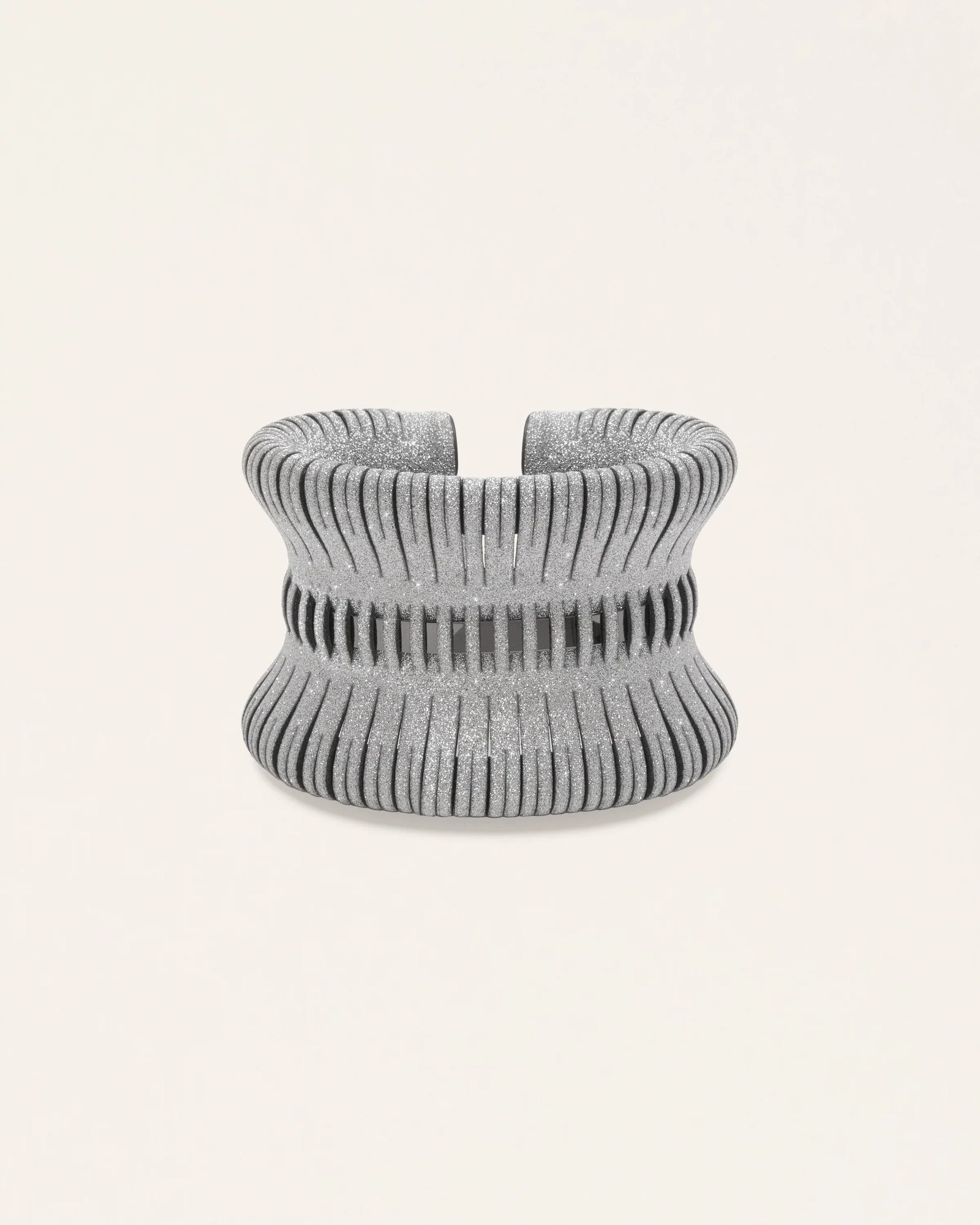 gid://shopify/ProductImage/77379670999383