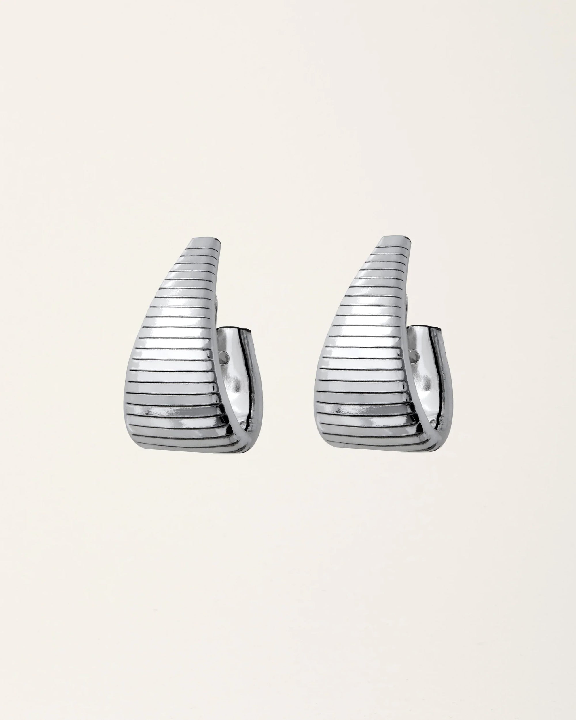 gid://shopify/ProductImage/77384465678679