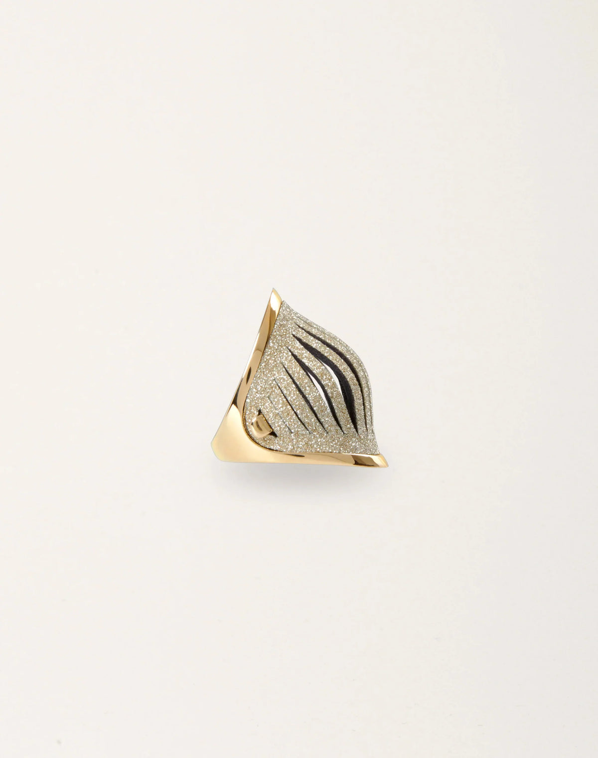 gid://shopify/ProductImage/77376977109335