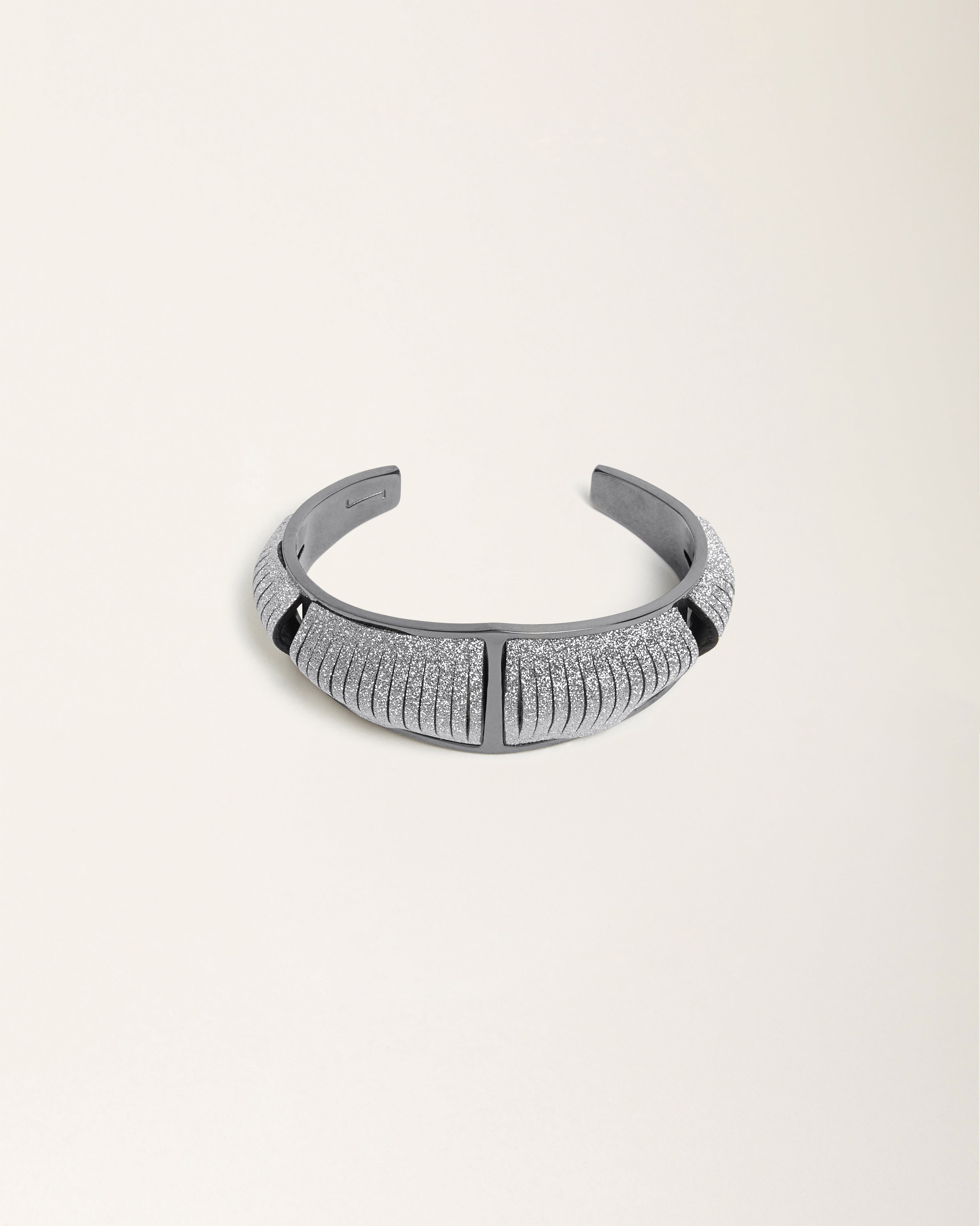 Tetra Crystal Silver