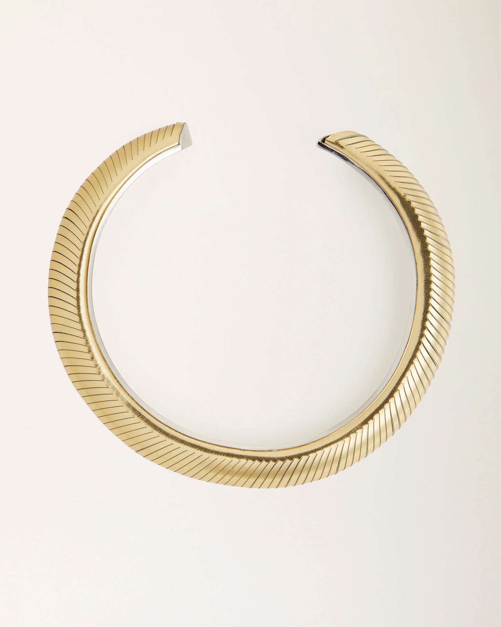 gid://shopify/ProductImage/77376394527063