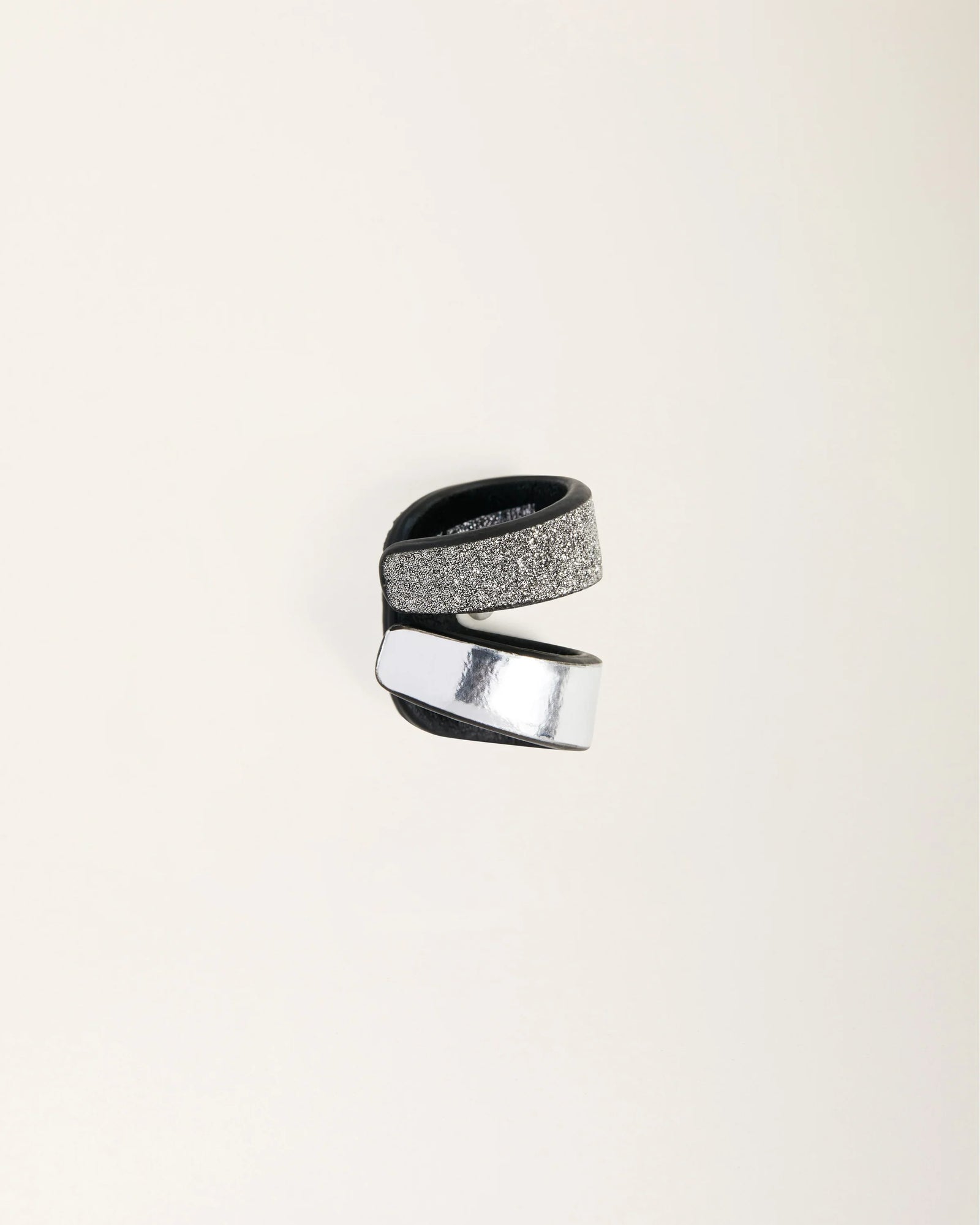 gid://shopify/ProductImage/77371249295703