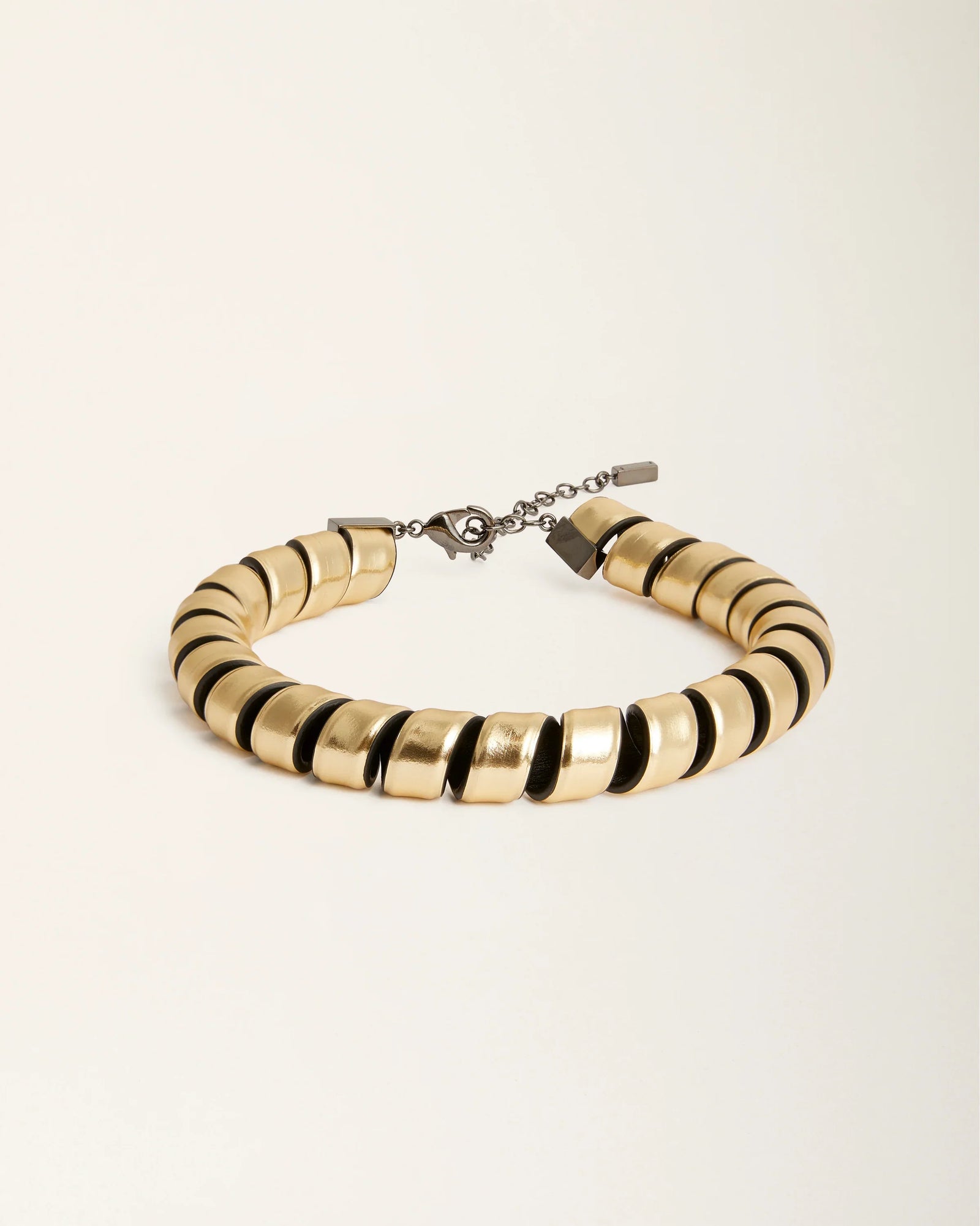 gid://shopify/ProductImage/78501947933015