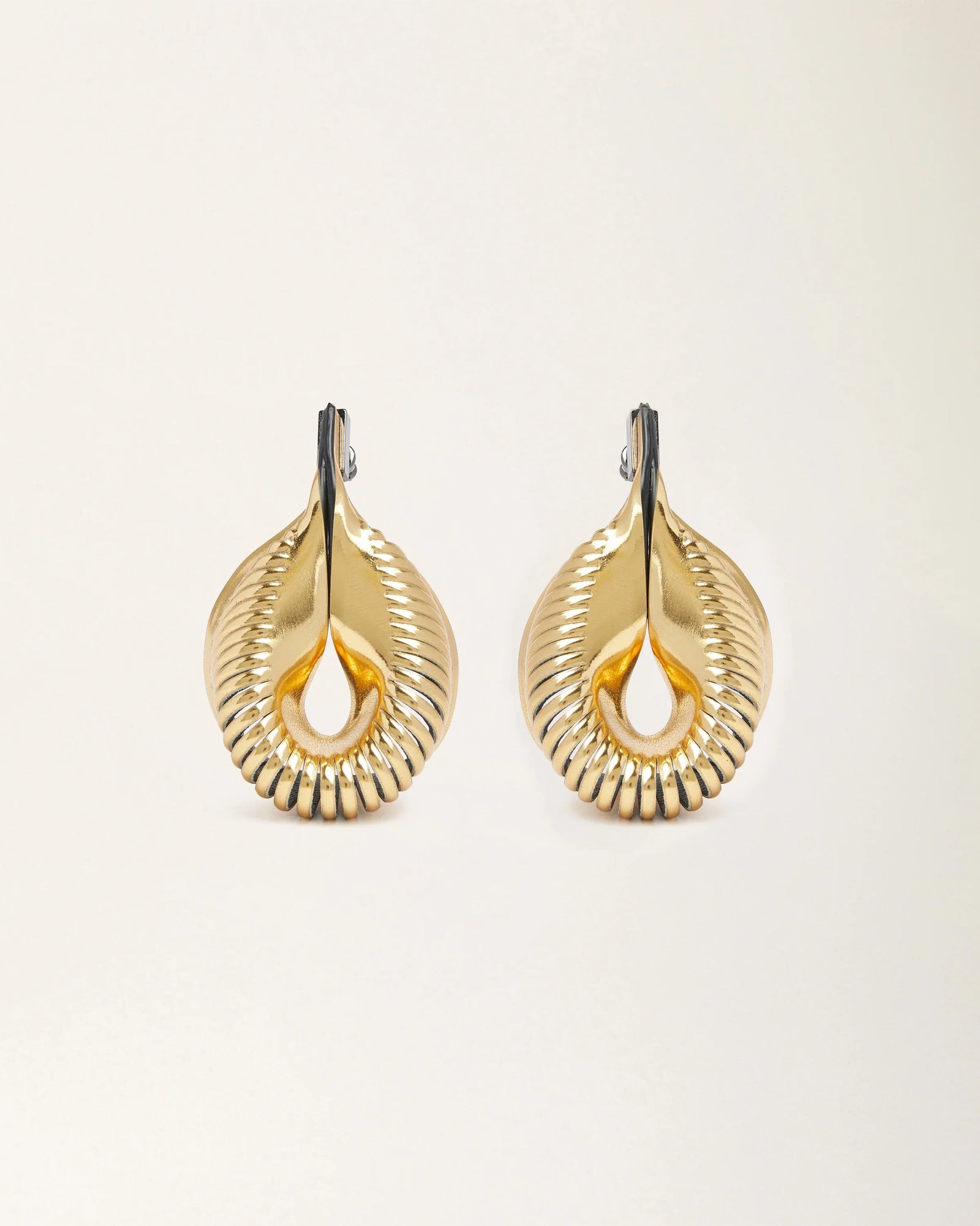 gid://shopify/ProductImage/77303332471127