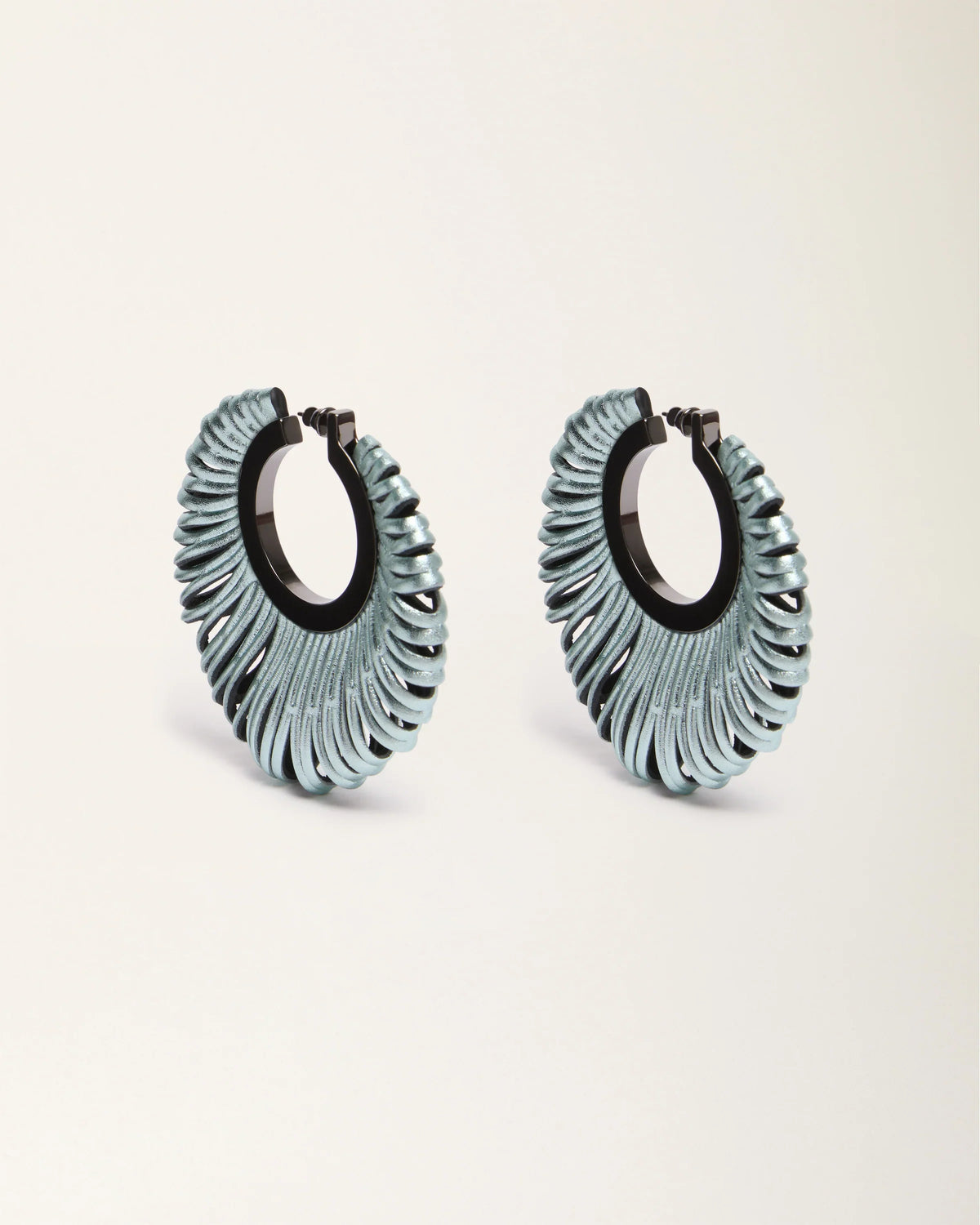 gid://shopify/ProductImage/77386738499927