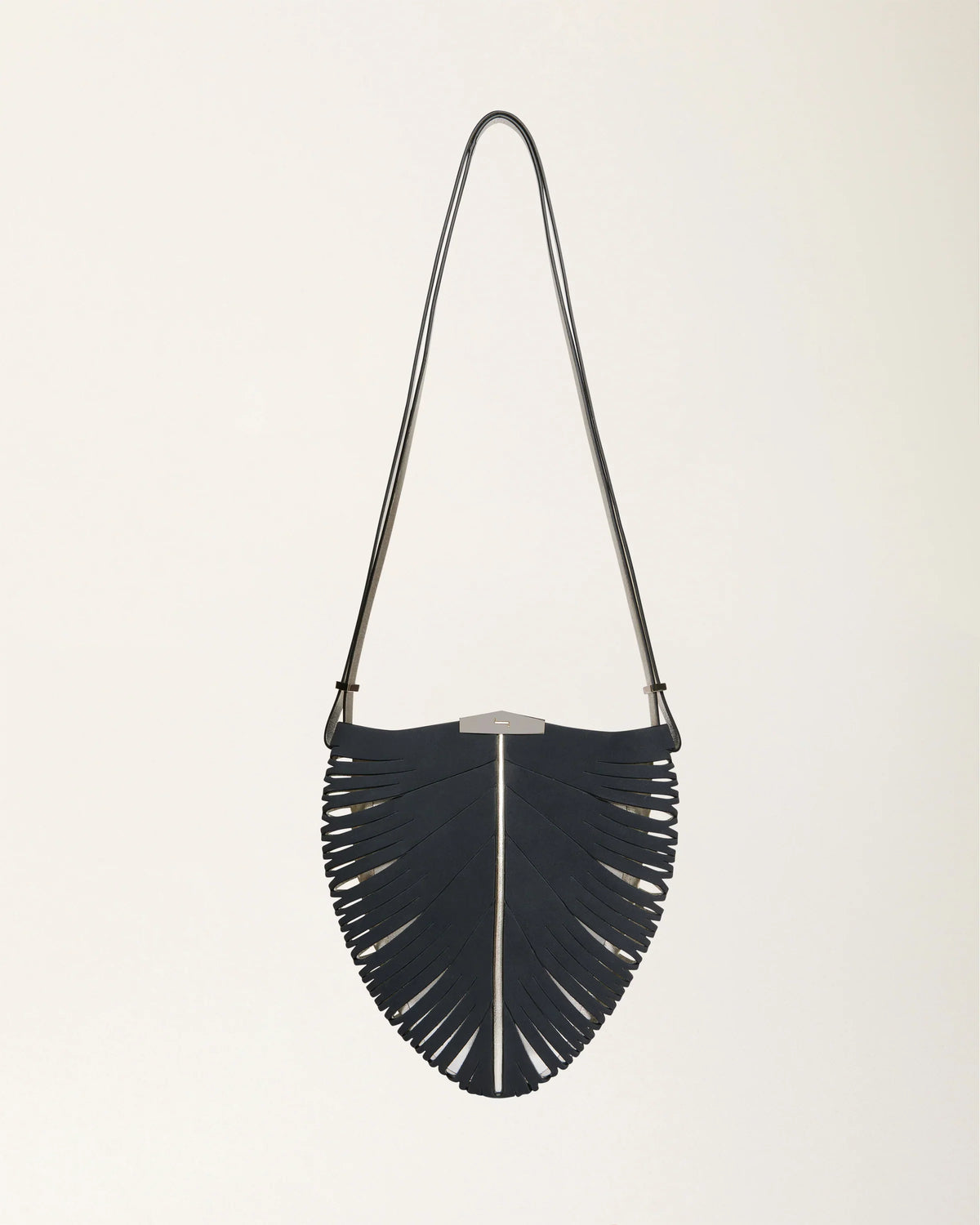gid://shopify/ProductImage/77387902157143