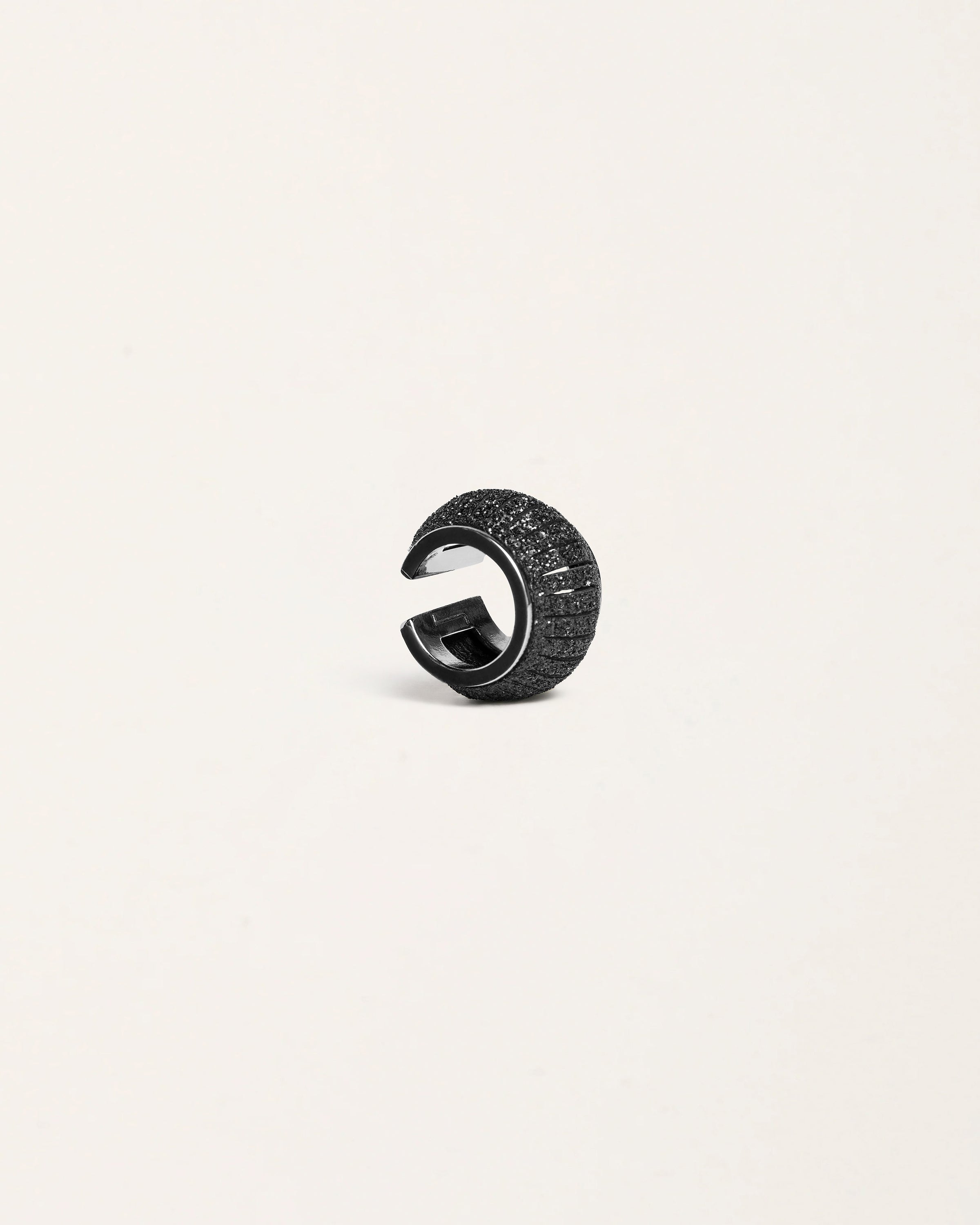 Mono Crystal Black