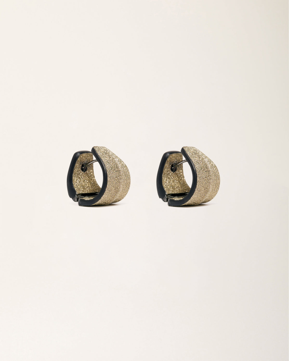 gid://shopify/ProductImage/78505876816215