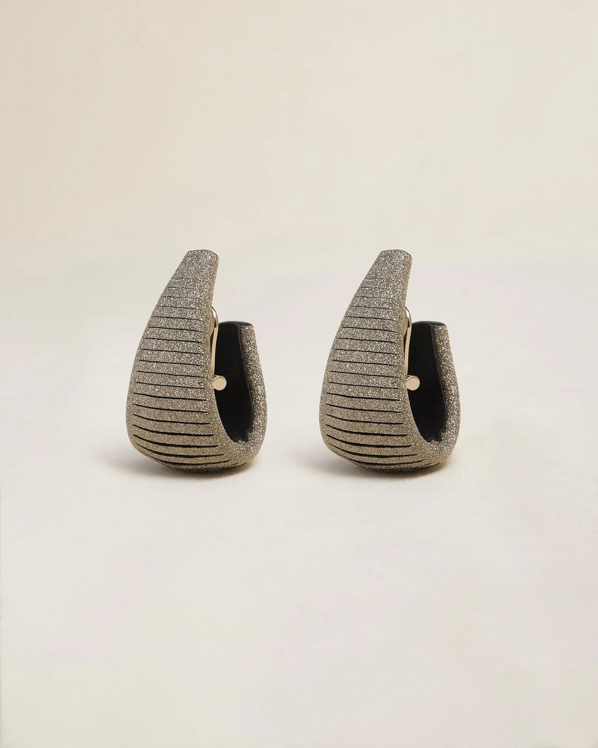 gid://shopify/ProductImage/77384465449303