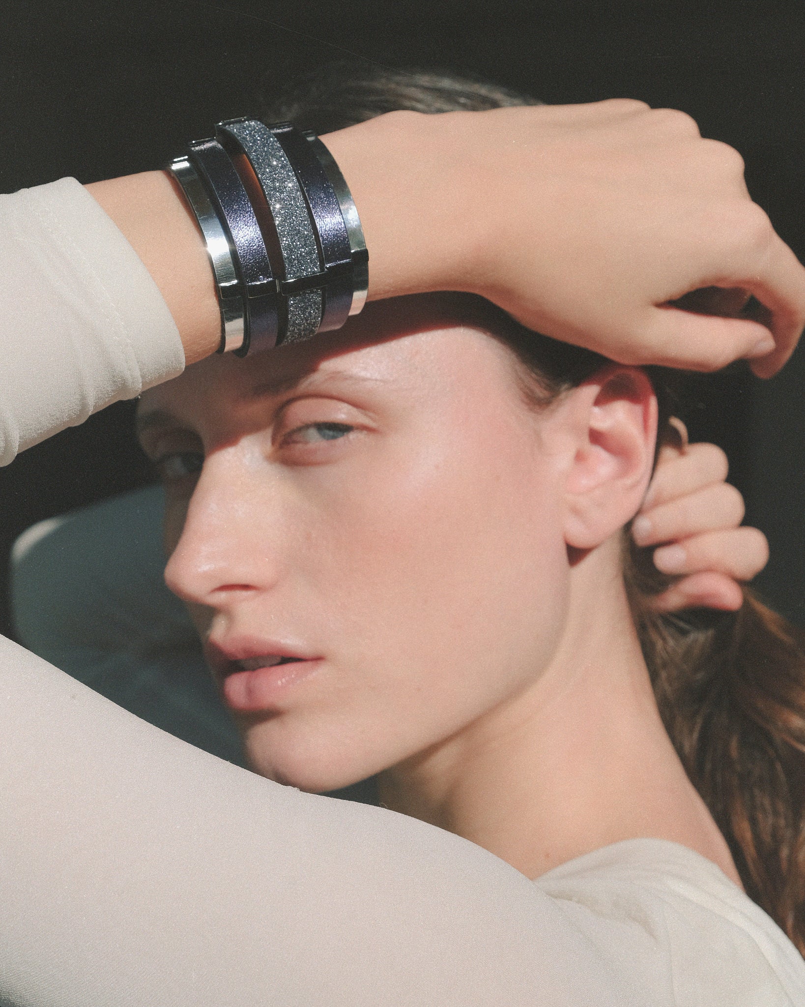 Pentagon Crystal Grey